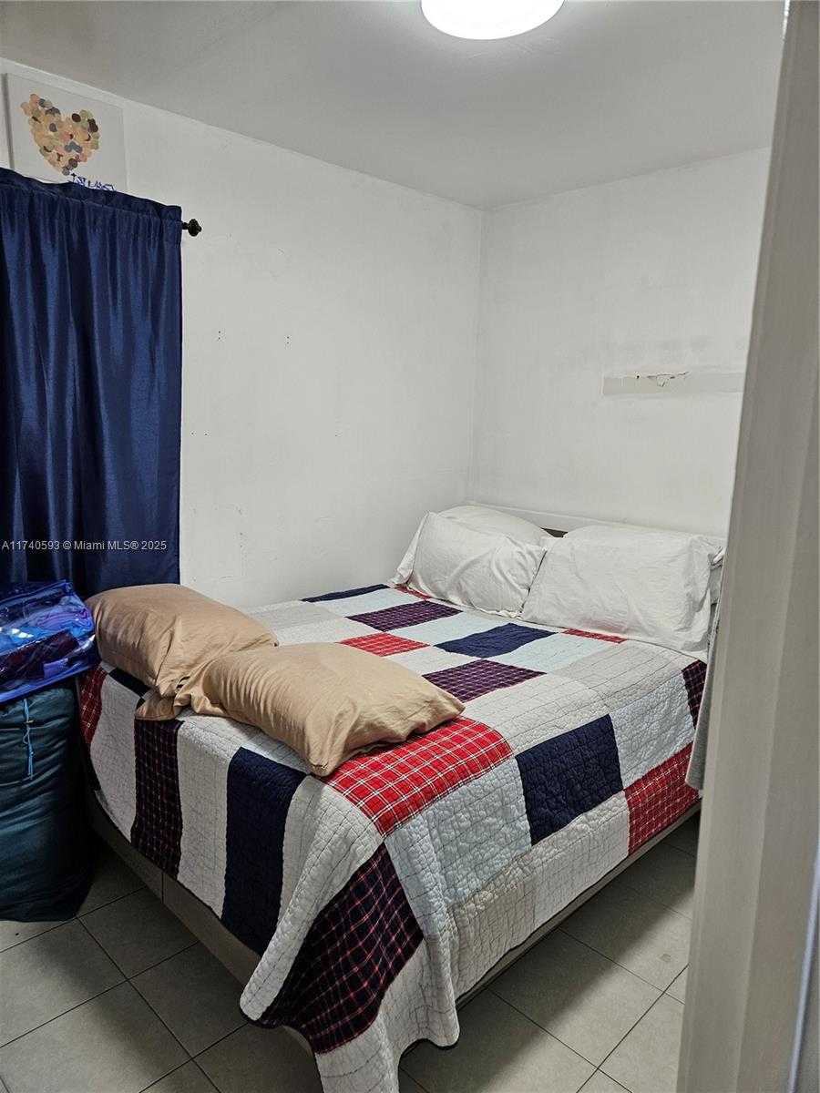 Small Image of 1260 NORTH WEST 4TH ST, Miami Number 13