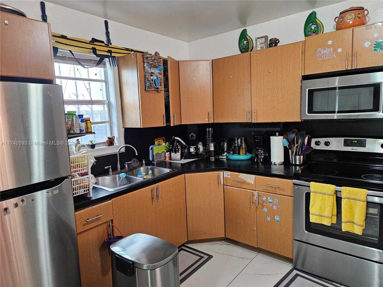 Small Image of 1260 NORTH WEST 4TH ST, Miami Number 4
