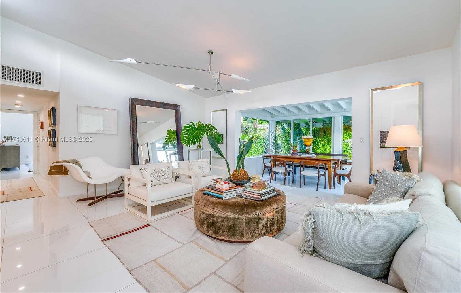 Small Image of 2135 NORTH EAST 124TH ST, North Miami Number 10