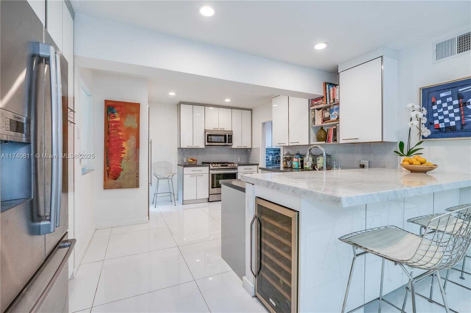 Small Image of 2135 NORTH EAST 124TH ST, North Miami Number 15