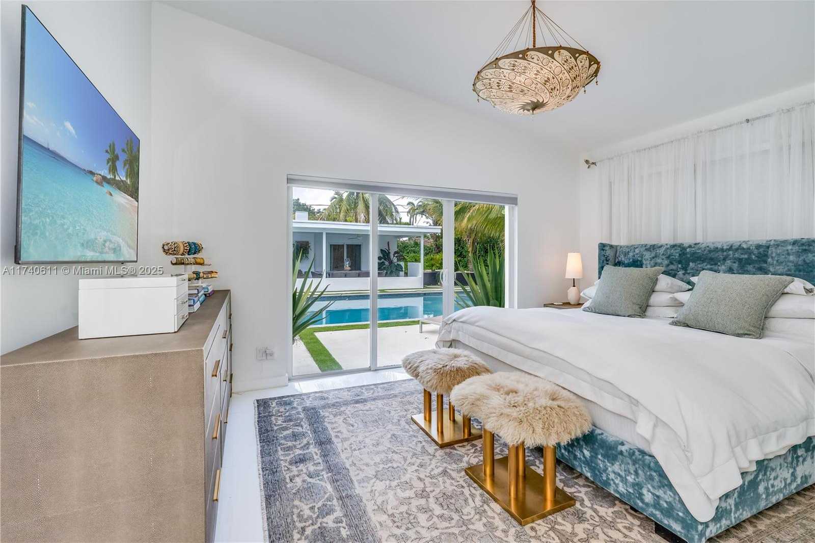 Small Image of 2135 NORTH EAST 124TH ST, North Miami Number 16