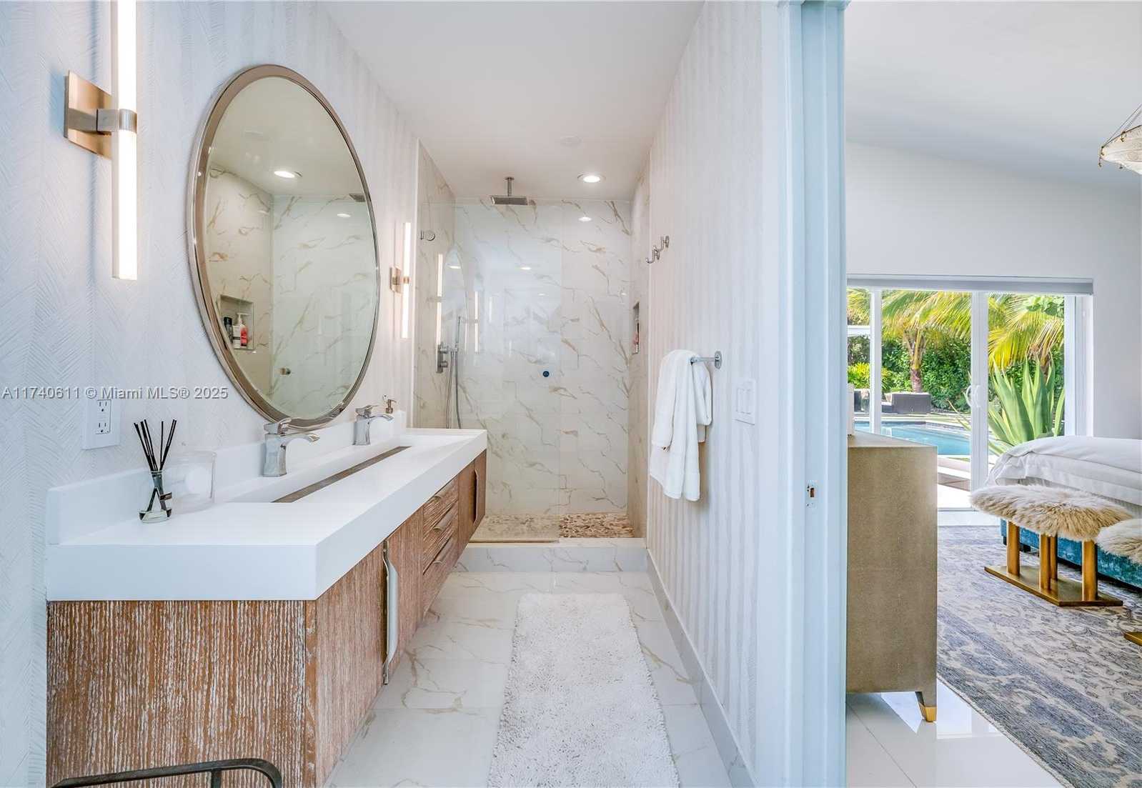 Small Image of 2135 NORTH EAST 124TH ST, North Miami Number 19