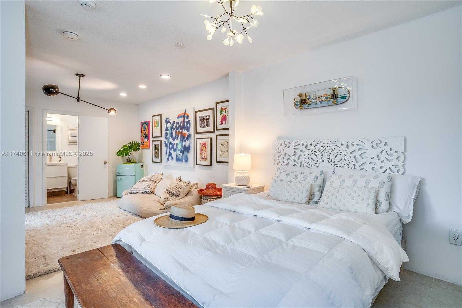 Small Image of 2135 NORTH EAST 124TH ST, North Miami Number 26