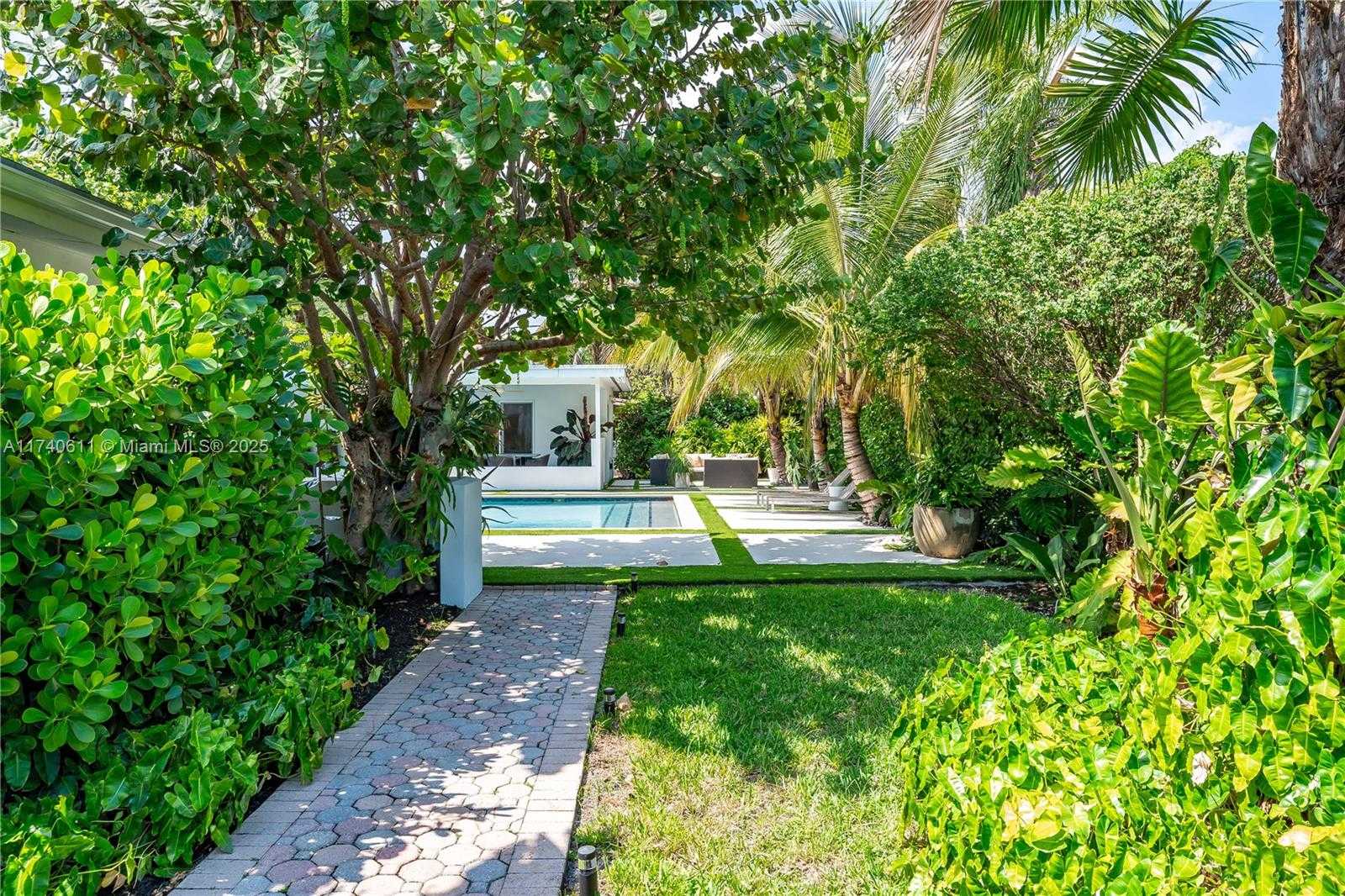 Small Image of 2135 NORTH EAST 124TH ST, North Miami Number 31