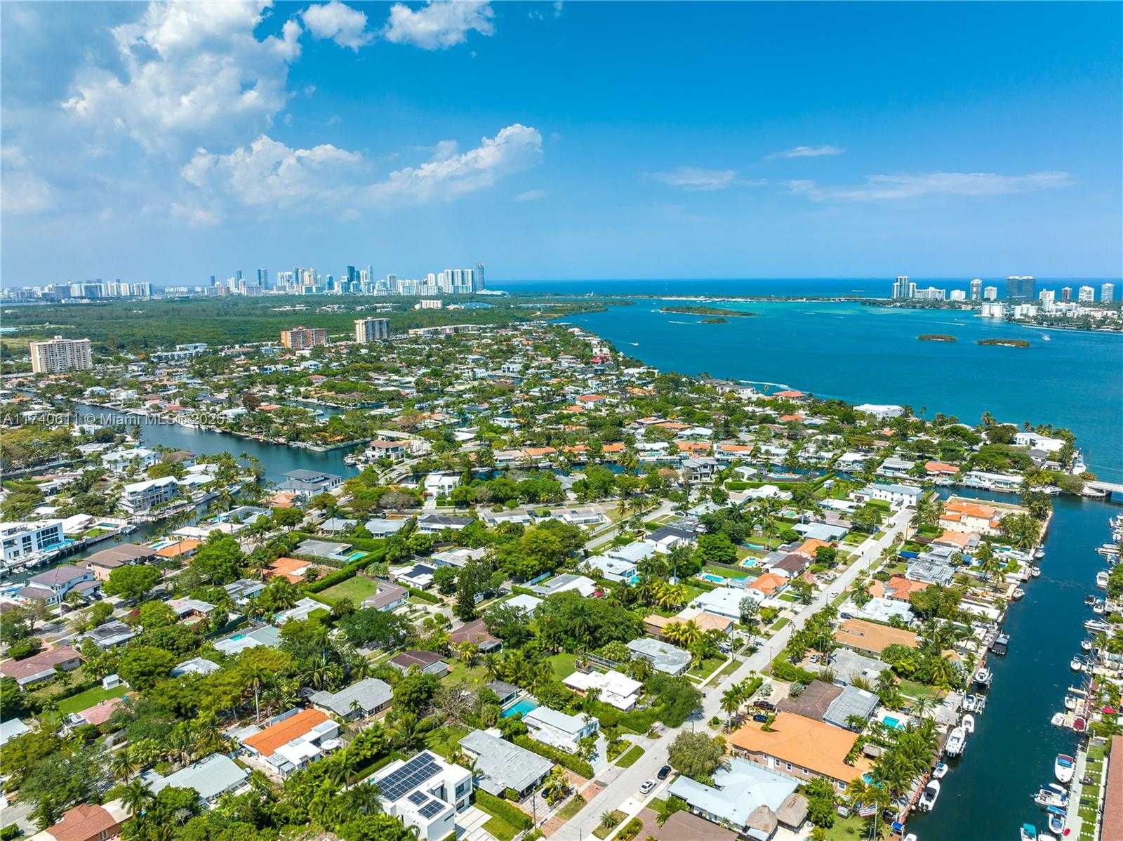 Small Image of 2135 NORTH EAST 124TH ST, North Miami Number 32