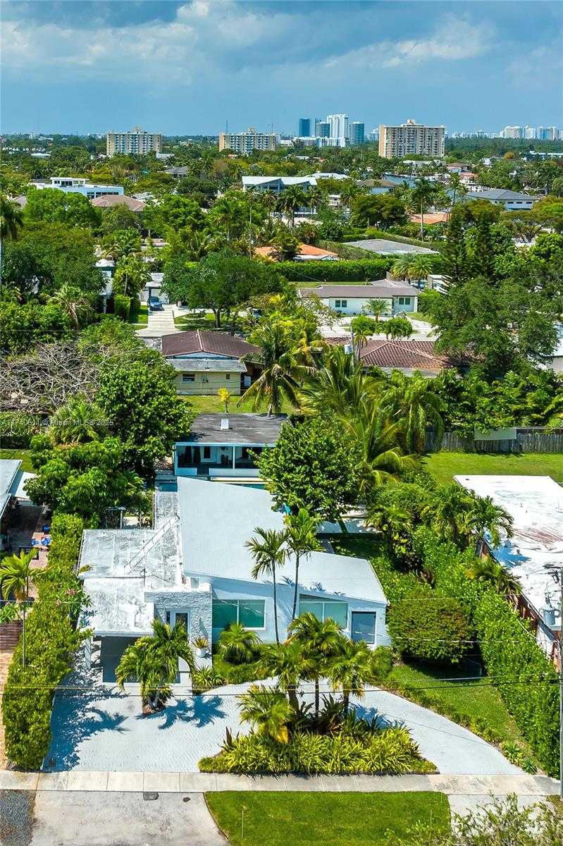 Small Image of 2135 NORTH EAST 124TH ST, North Miami Number 33