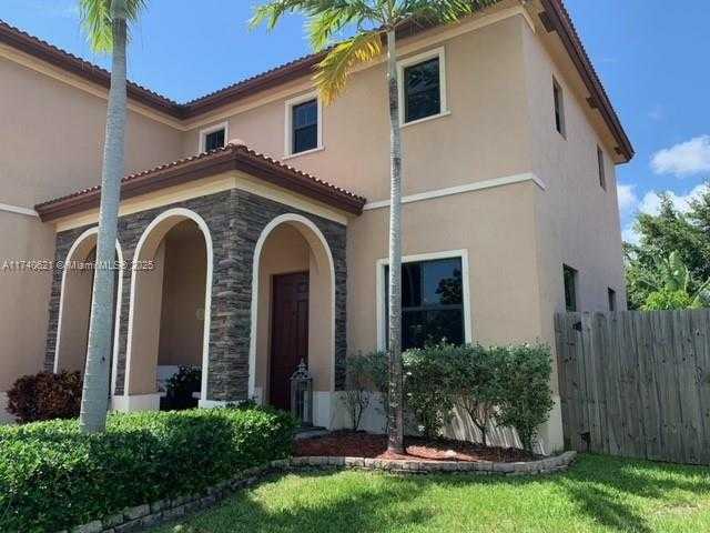 Small Image of 3609 SOUTH EAST 1 STREET, Homestead Number 2