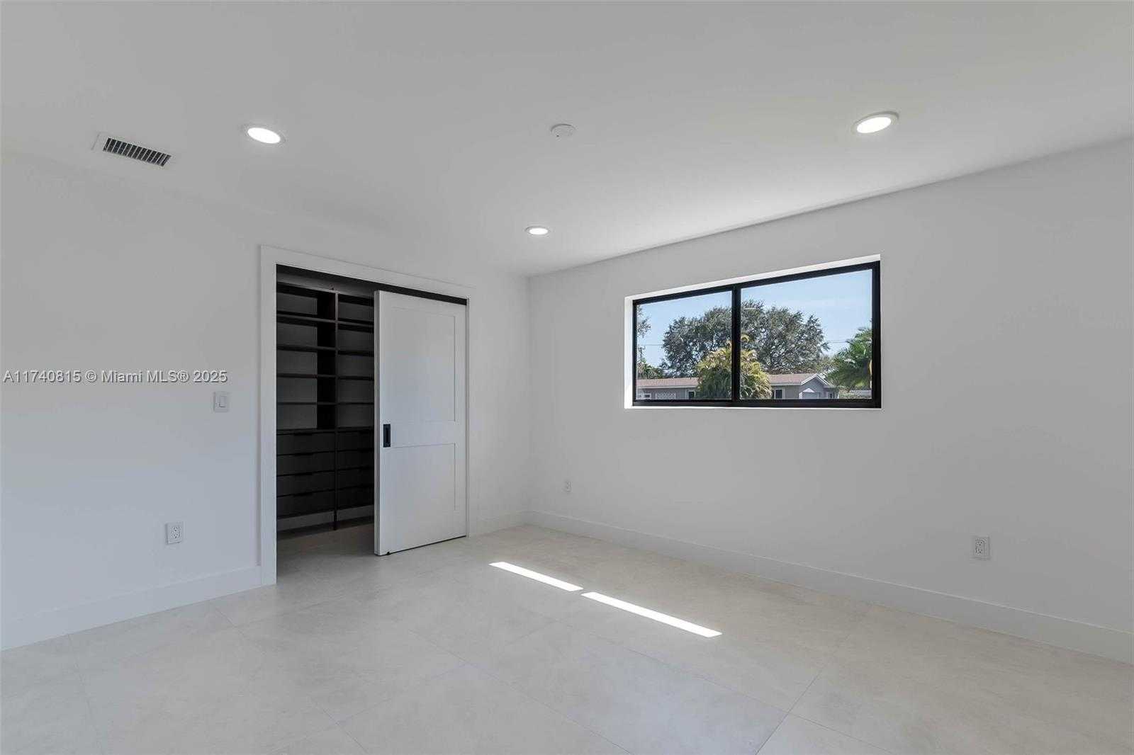Small Image of 14091 SOUTH WEST 82ND PL, Palmetto Bay Number 23