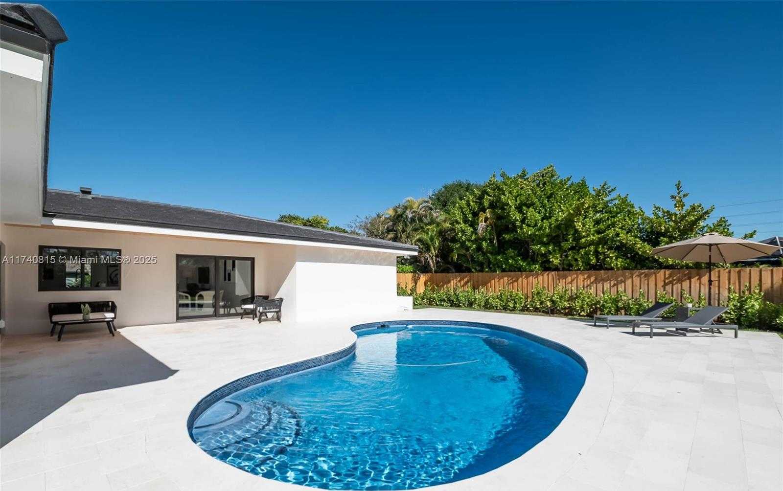 Small Image of 14091 SOUTH WEST 82ND PL, Palmetto Bay Number 36