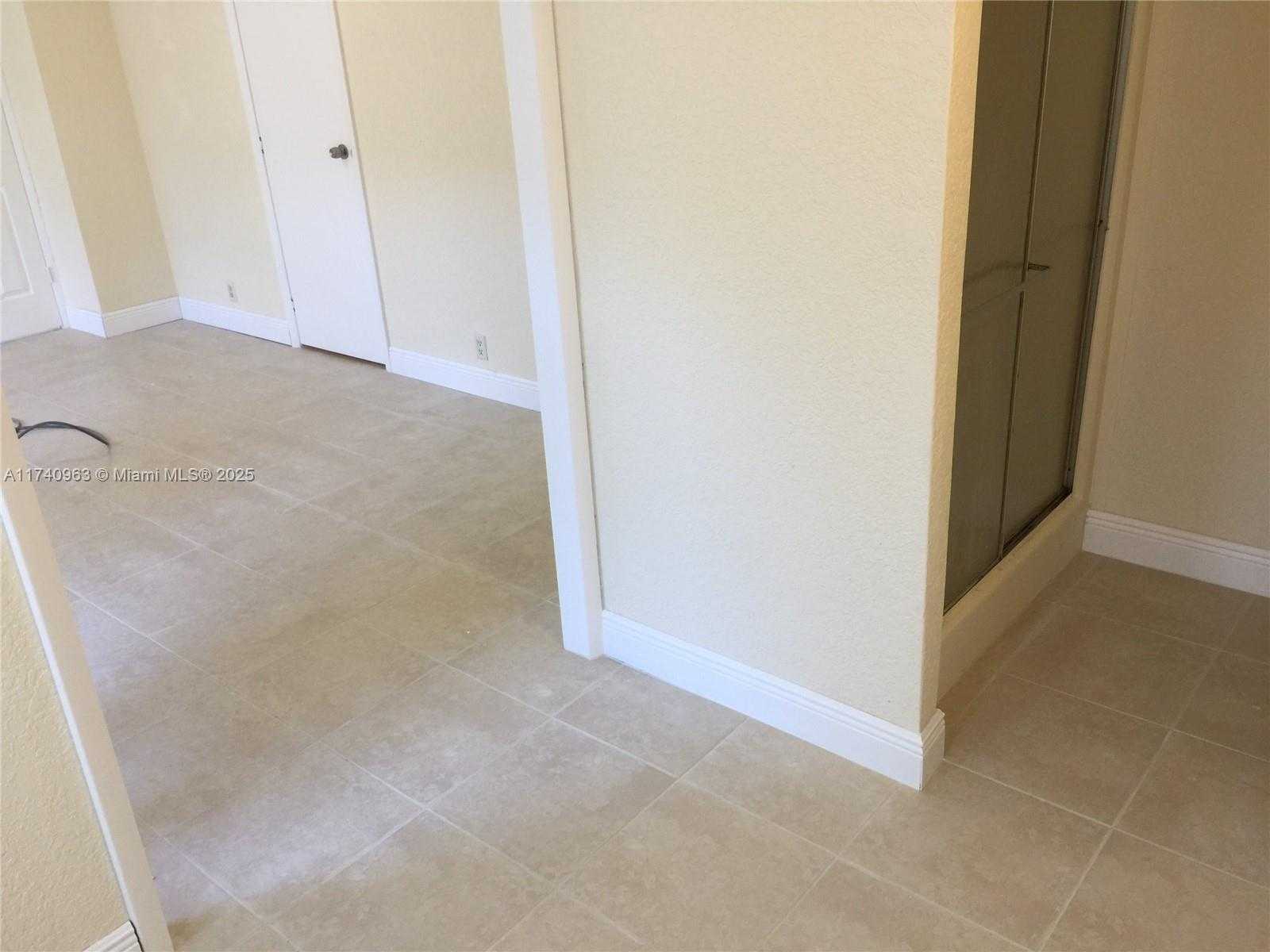 Small Image of 19800 SOUTH WEST 180TH AVE 281, Miami Number 11