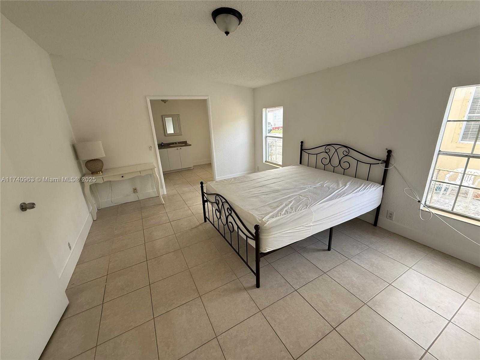 Small Image of 19800 SOUTH WEST 180TH AVE 281, Miami Number 19