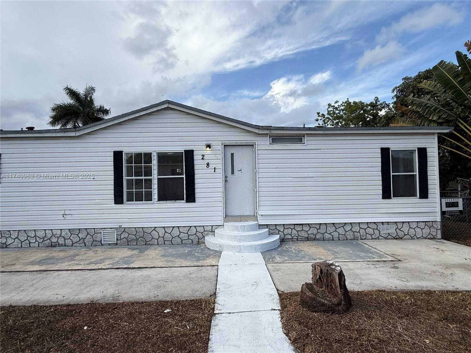 Small Image of 19800 SOUTH WEST 180TH AVE 281, Miami Number 2