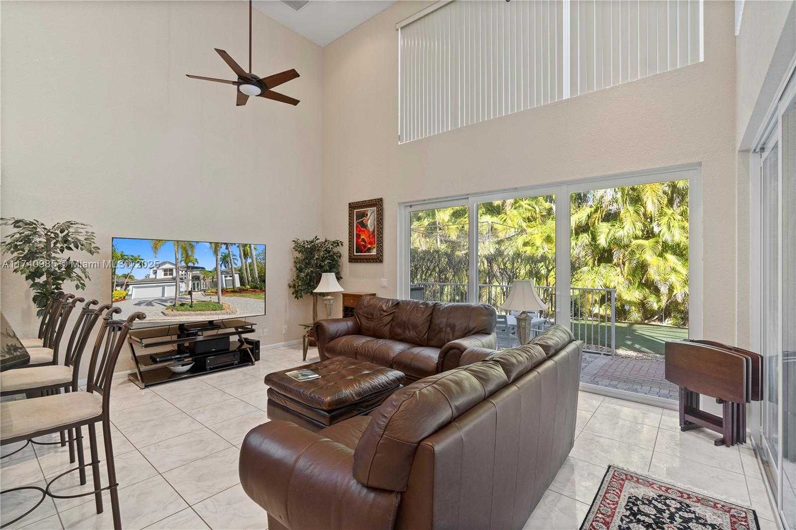 Small Image of 1113 SOUTH WEST 156TH TER, Pembroke Pines Number 17
