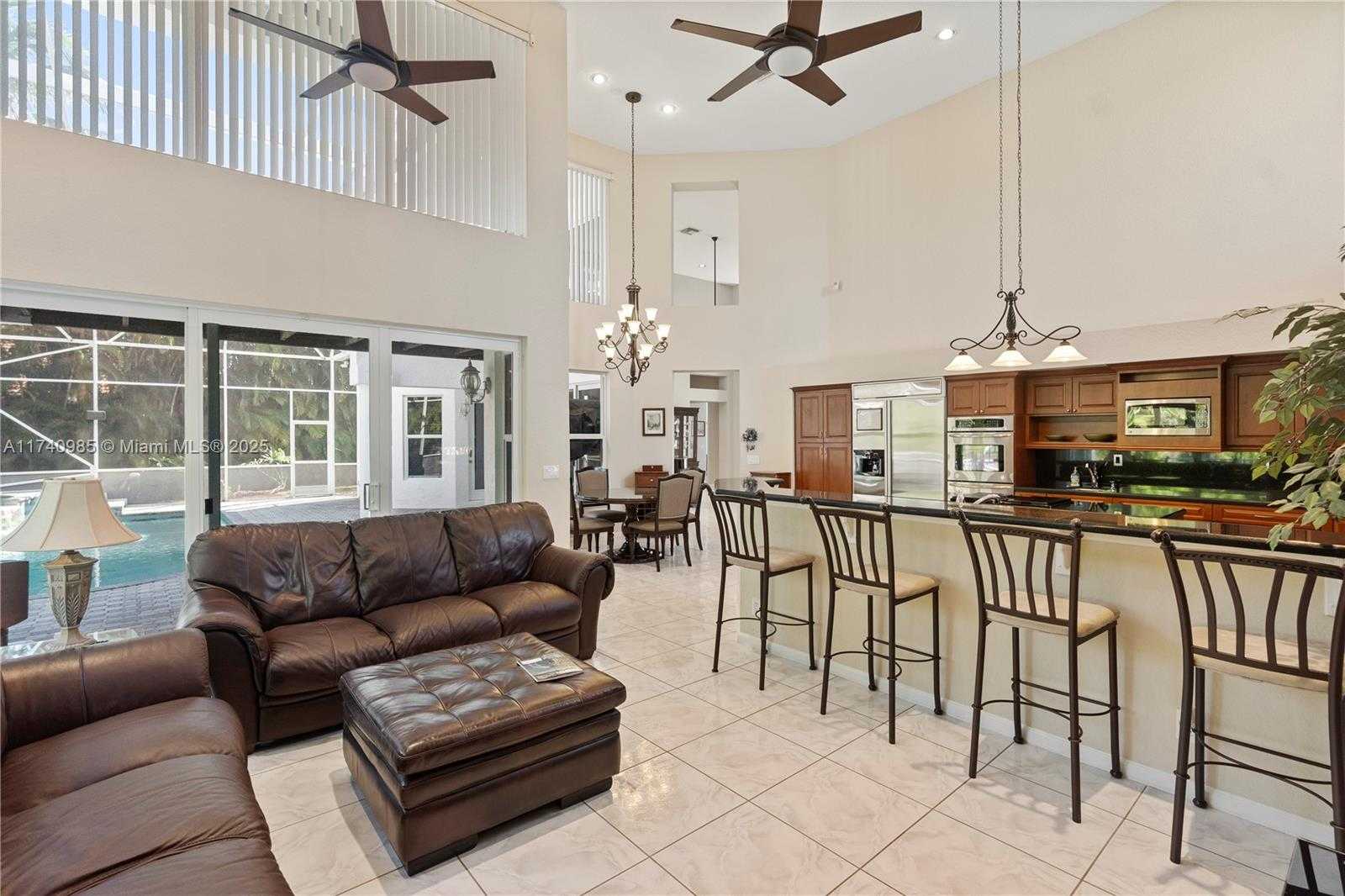 Small Image of 1113 SOUTH WEST 156TH TER, Pembroke Pines Number 19