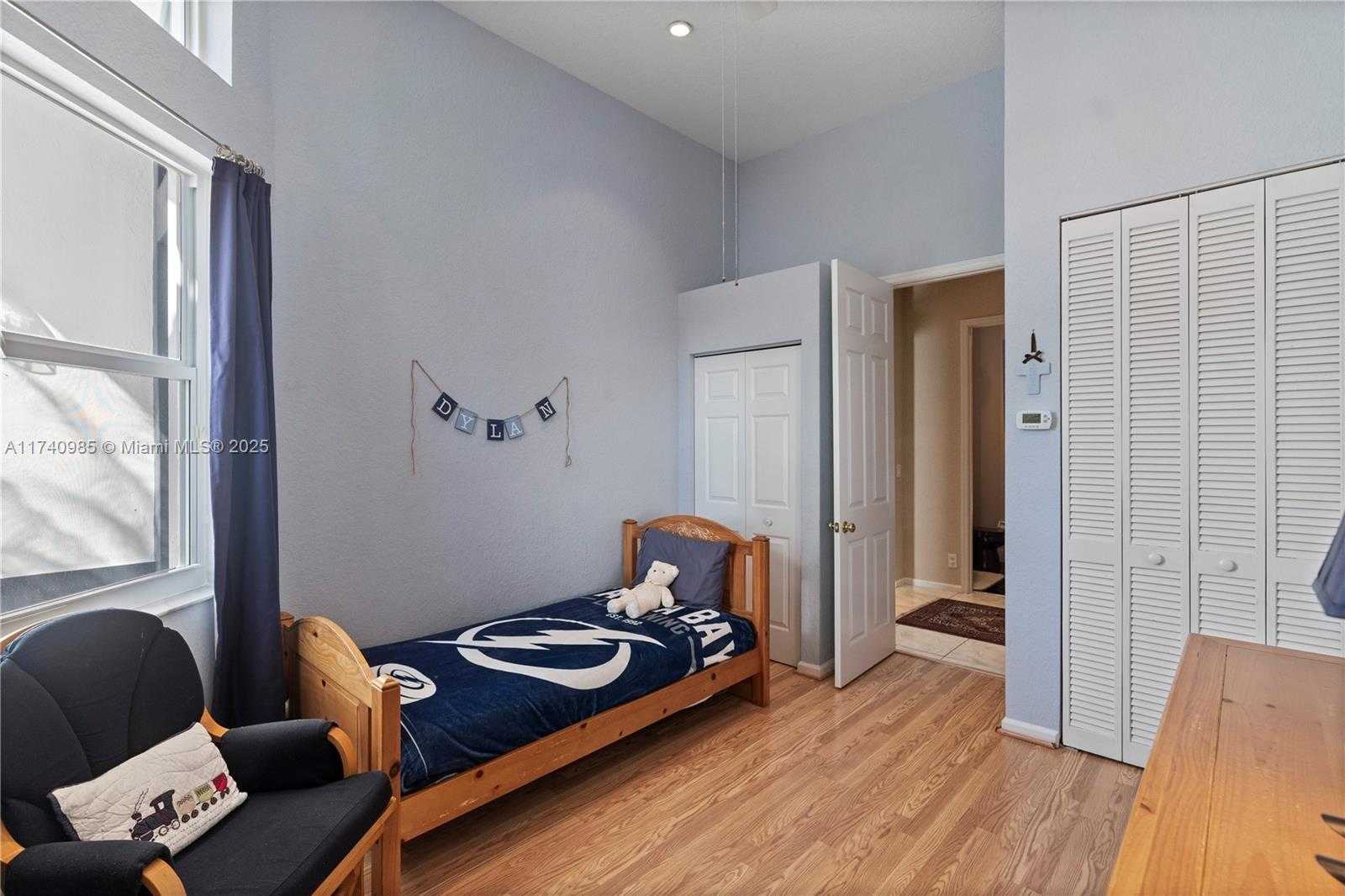 Small Image of 1113 SOUTH WEST 156TH TER, Pembroke Pines Number 31