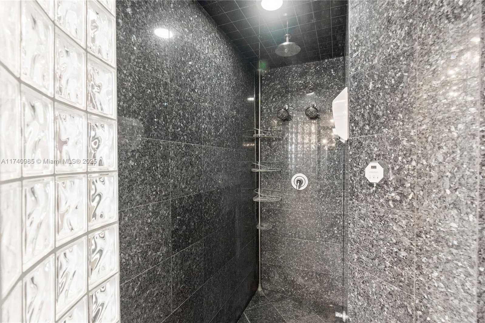 Small Image of 1113 SOUTH WEST 156TH TER, Pembroke Pines Number 41