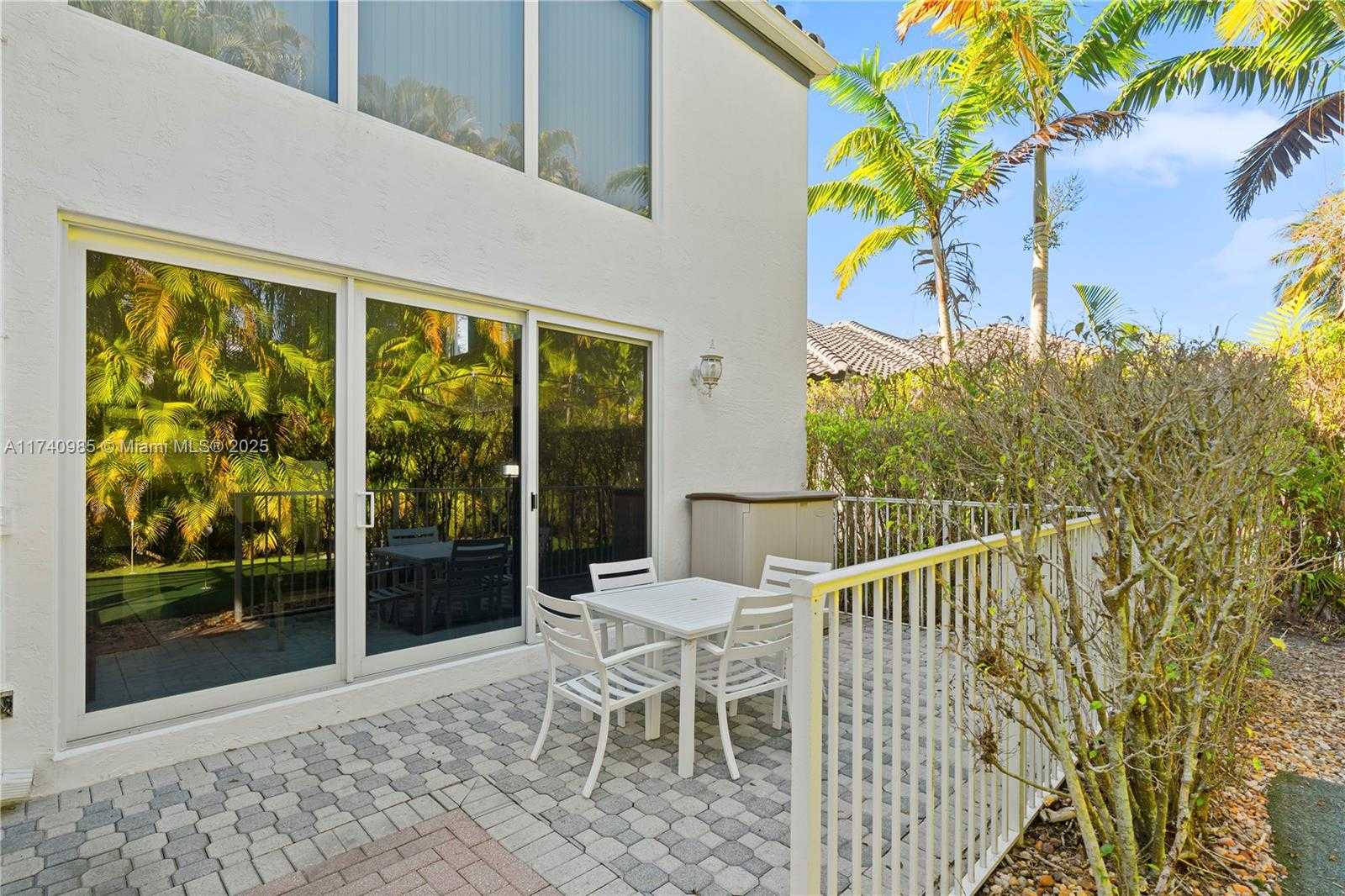 Small Image of 1113 SOUTH WEST 156TH TER, Pembroke Pines Number 51