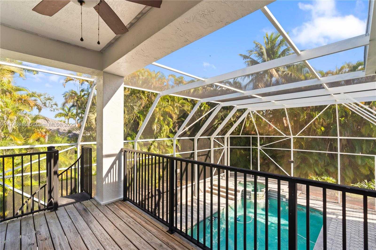 Small Image of 1113 SOUTH WEST 156TH TER, Pembroke Pines Number 58