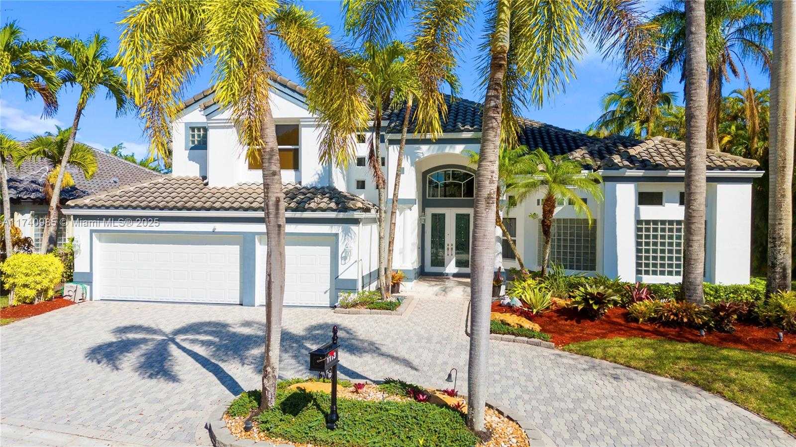 Small Image of 1113 SOUTH WEST 156TH TER, Pembroke Pines Number 61