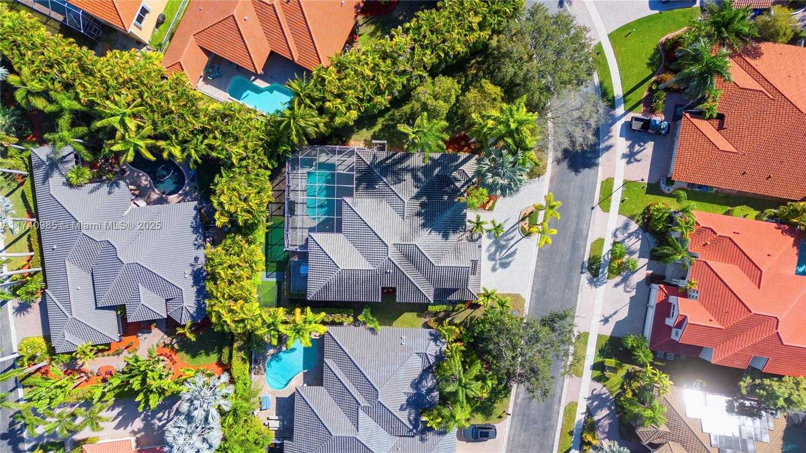 Small Image of 1113 SOUTH WEST 156TH TER, Pembroke Pines Number 62