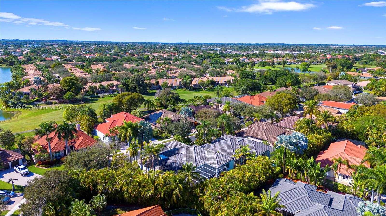 Small Image of 1113 SOUTH WEST 156TH TER, Pembroke Pines Number 64