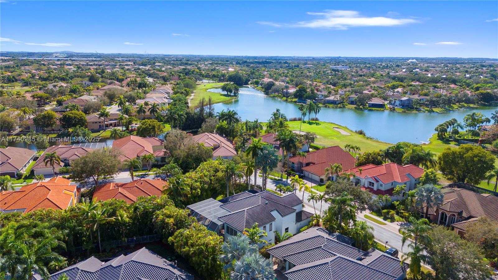 Small Image of 1113 SOUTH WEST 156TH TER, Pembroke Pines Number 69