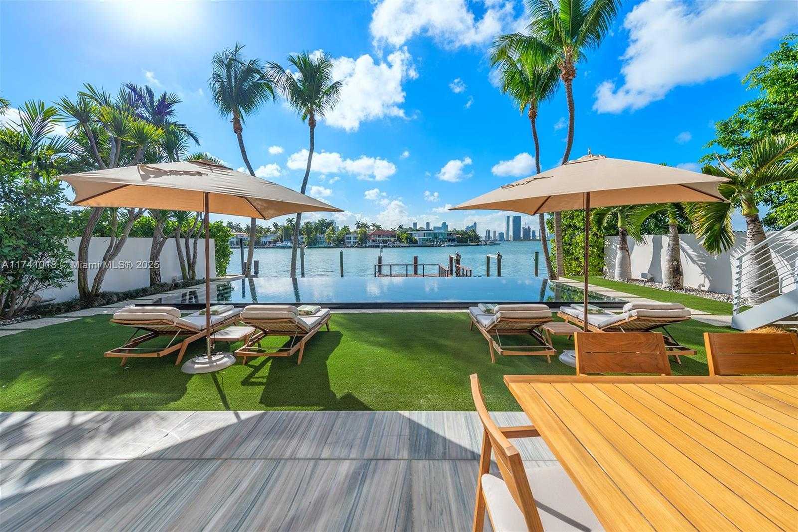 Small Image of 610 WEST DILIDO DR, Miami Beach Number 12