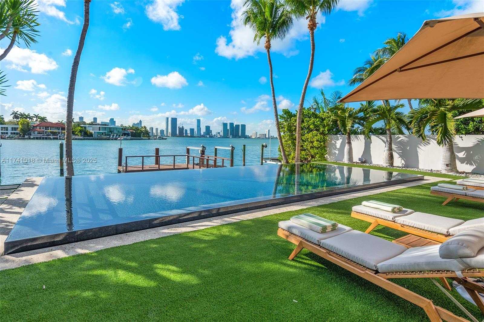 Small Image of 610 WEST DILIDO DR, Miami Beach Number 22