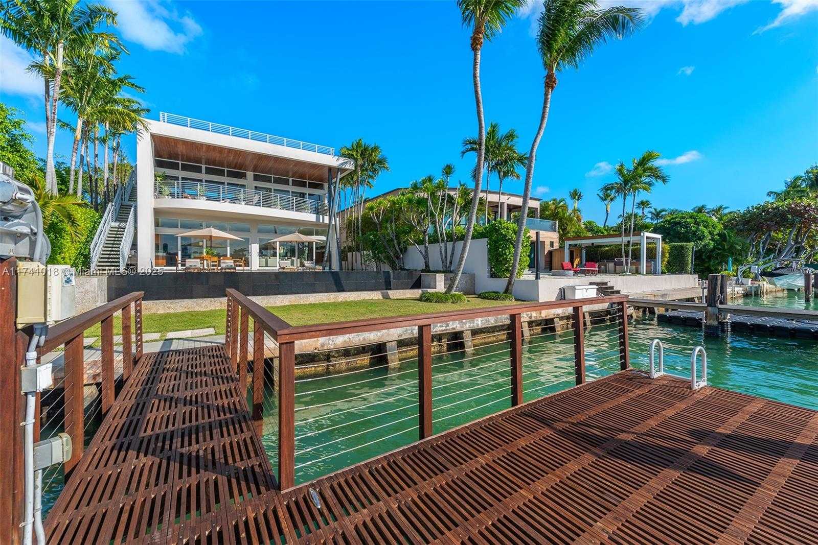 Small Image of 610 WEST DILIDO DR, Miami Beach Number 24
