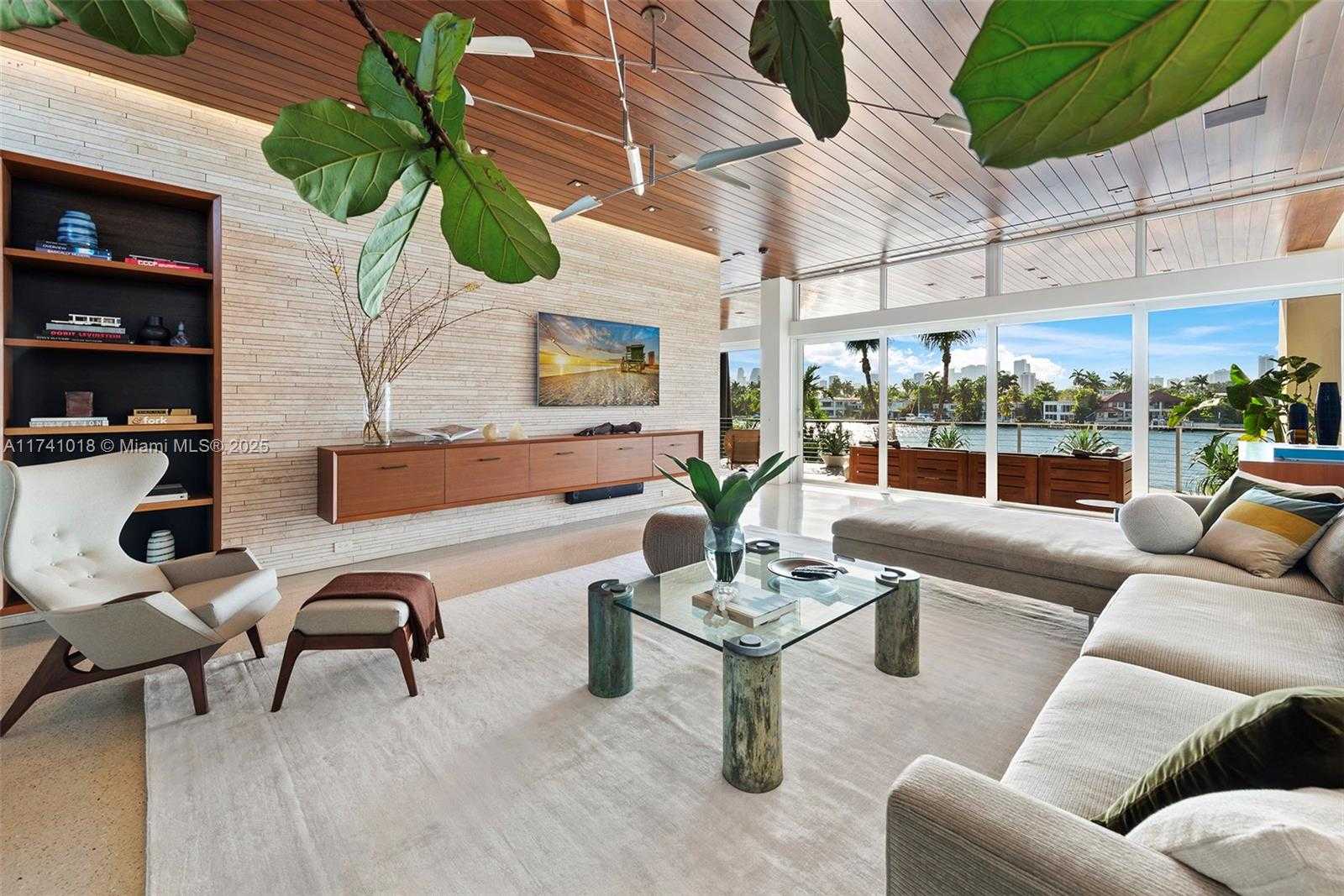 Small Image of 610 WEST DILIDO DR, Miami Beach Number 27