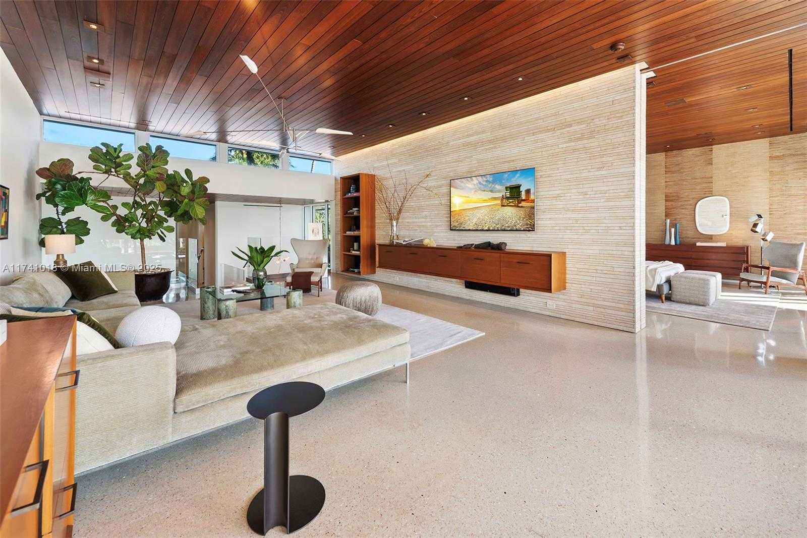 Small Image of 610 WEST DILIDO DR, Miami Beach Number 28
