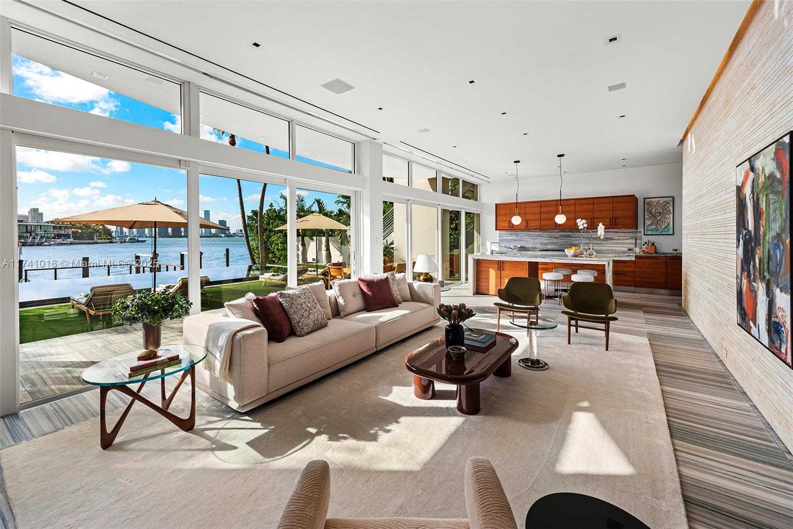 Small Image of 610 WEST DILIDO DR, Miami Beach Number 3