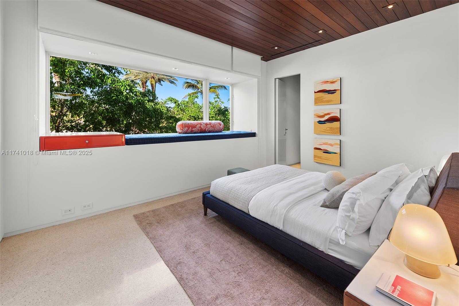 Small Image of 610 WEST DILIDO DR, Miami Beach Number 48