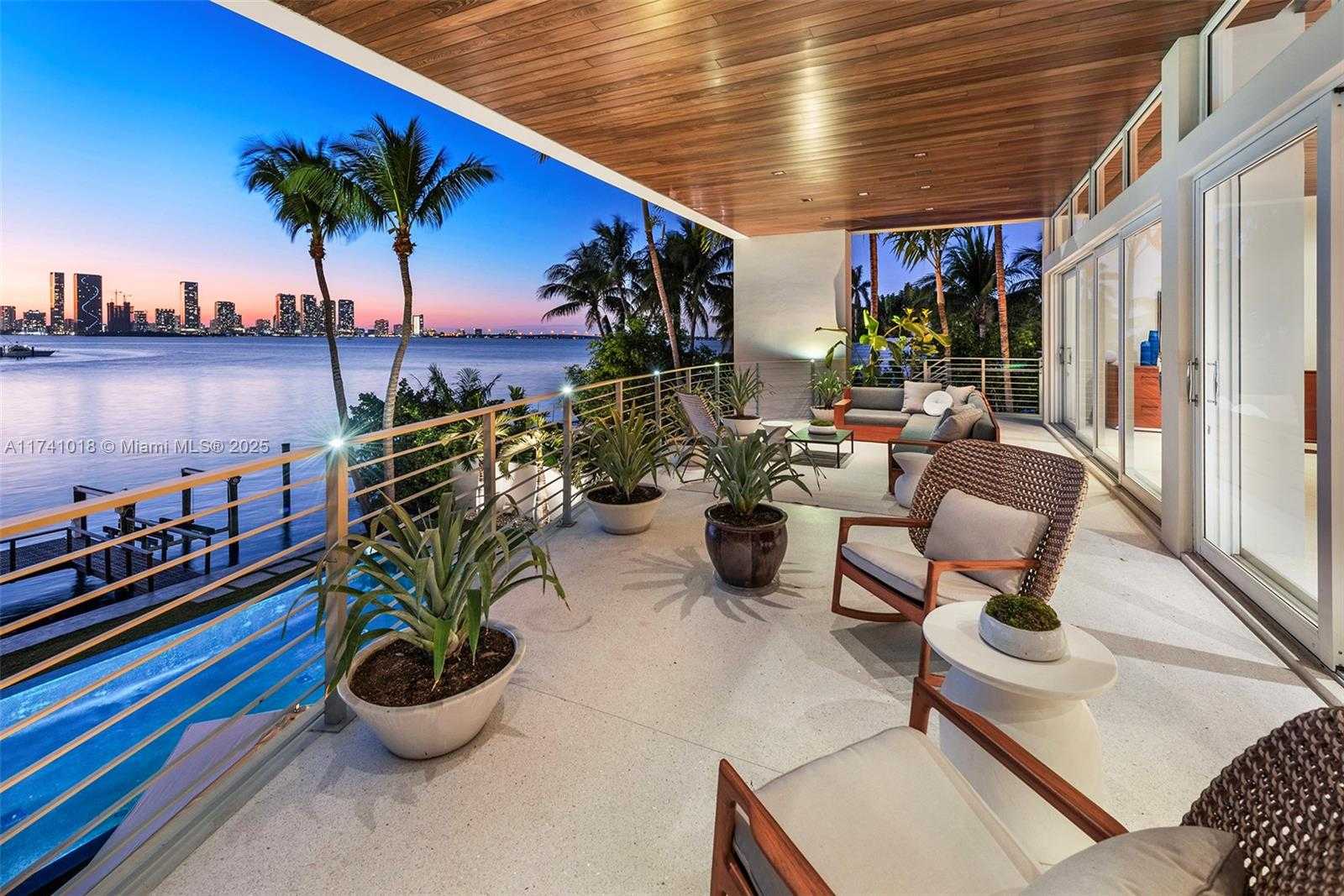 Small Image of 610 WEST DILIDO DR, Miami Beach Number 67