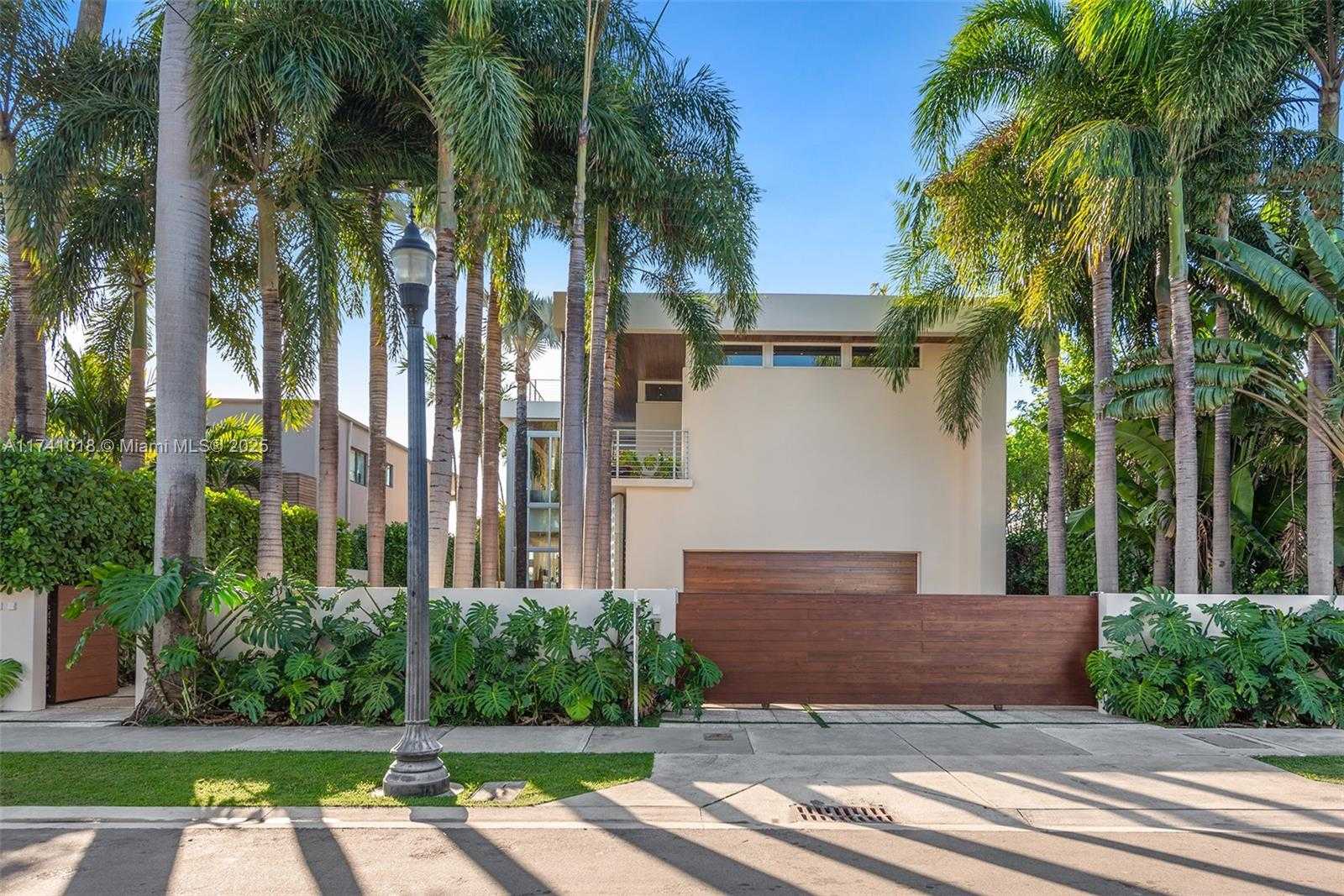 Small Image of 610 WEST DILIDO DR, Miami Beach Number 71
