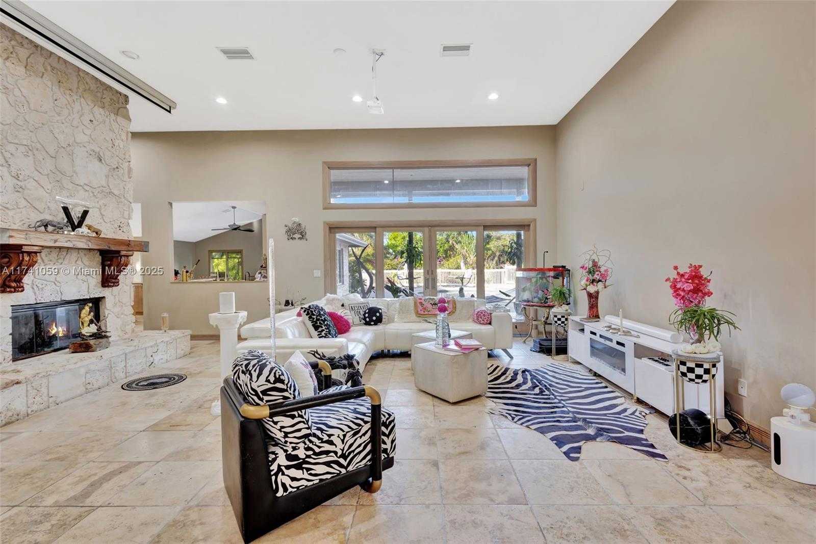 Small Image of 2400 NORTH WEST LAKERIDGE DR, Palm City Number 12
