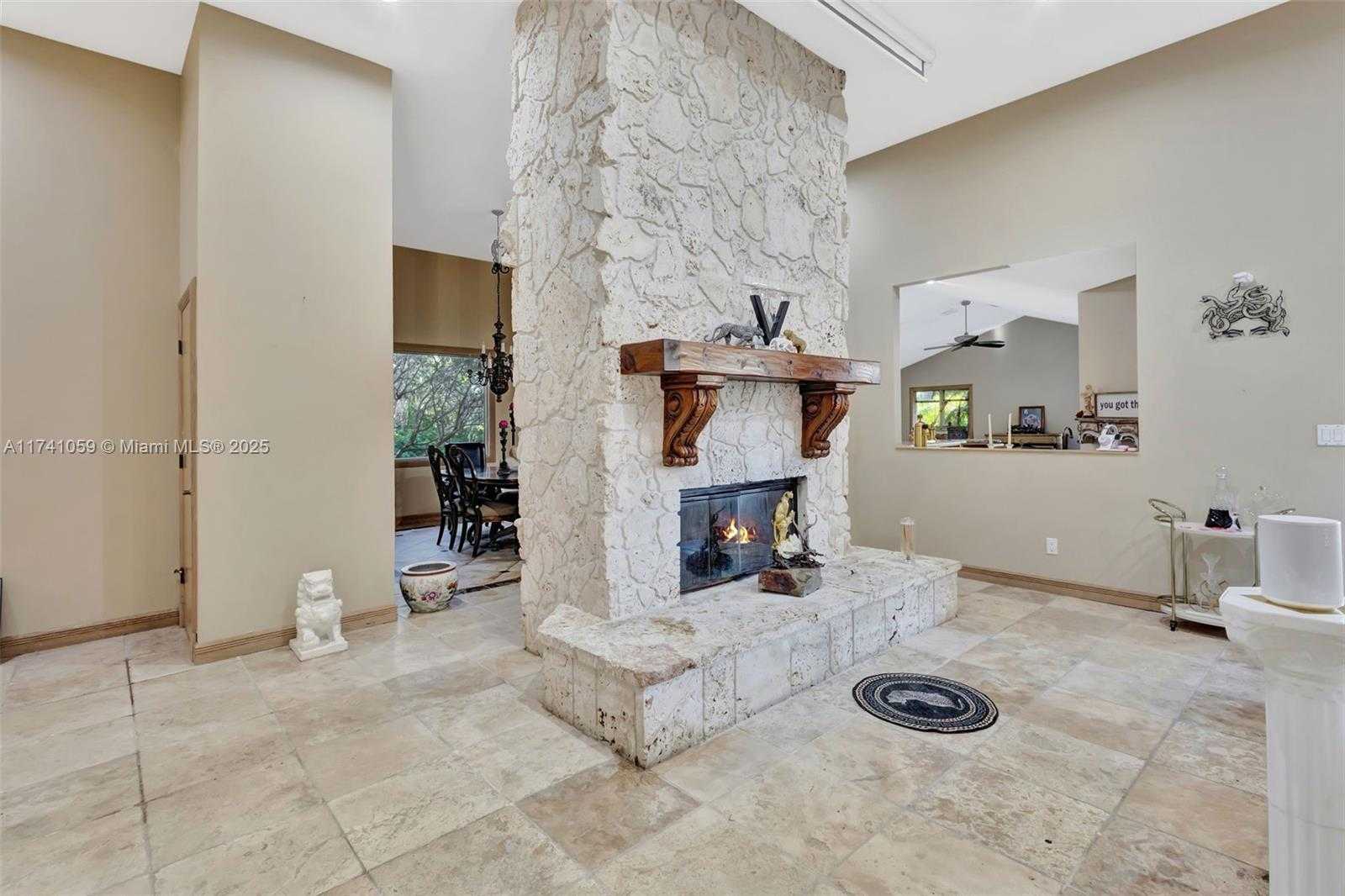 Small Image of 2400 NORTH WEST LAKERIDGE DR, Palm City Number 14