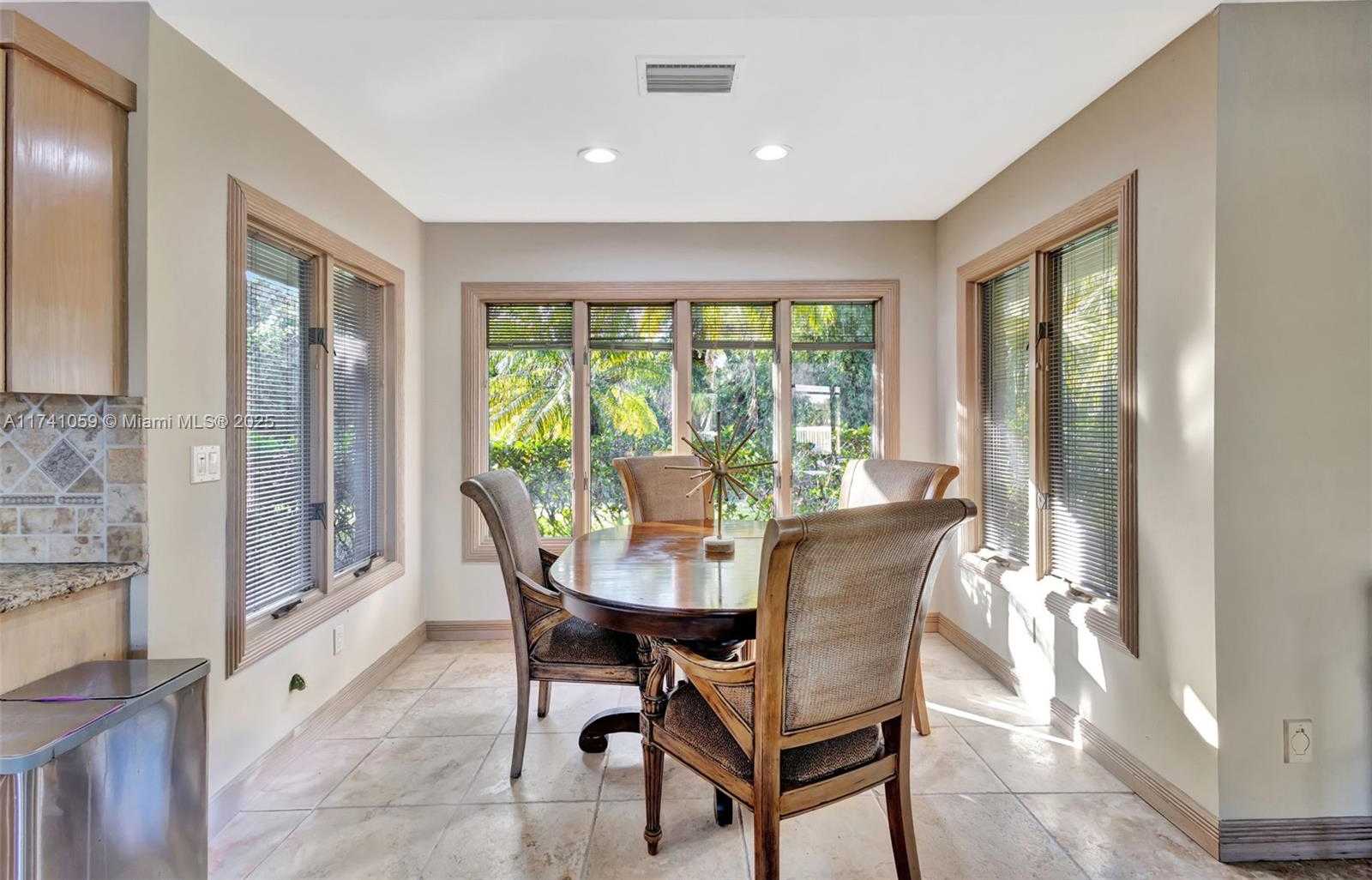 Small Image of 2400 NORTH WEST LAKERIDGE DR, Palm City Number 28