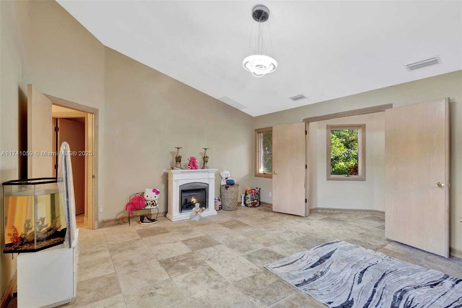 Small Image of 2400 NORTH WEST LAKERIDGE DR, Palm City Number 37