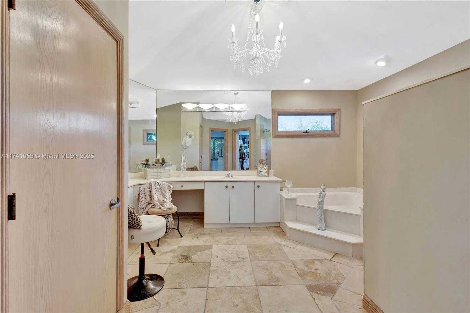 Small Image of 2400 NORTH WEST LAKERIDGE DR, Palm City Number 40