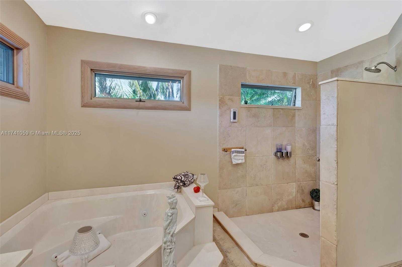 Small Image of 2400 NORTH WEST LAKERIDGE DR, Palm City Number 42