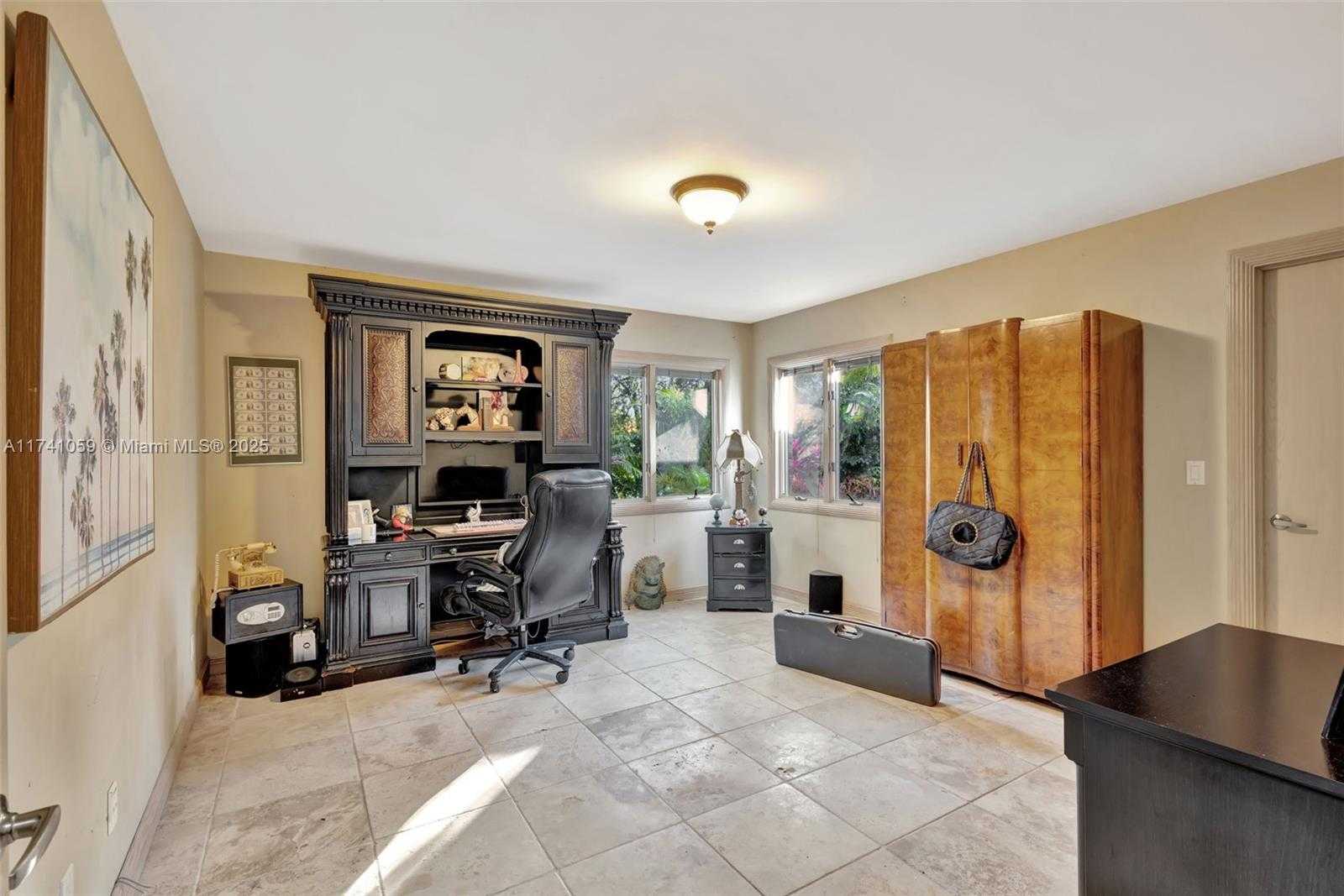 Small Image of 2400 NORTH WEST LAKERIDGE DR, Palm City Number 45
