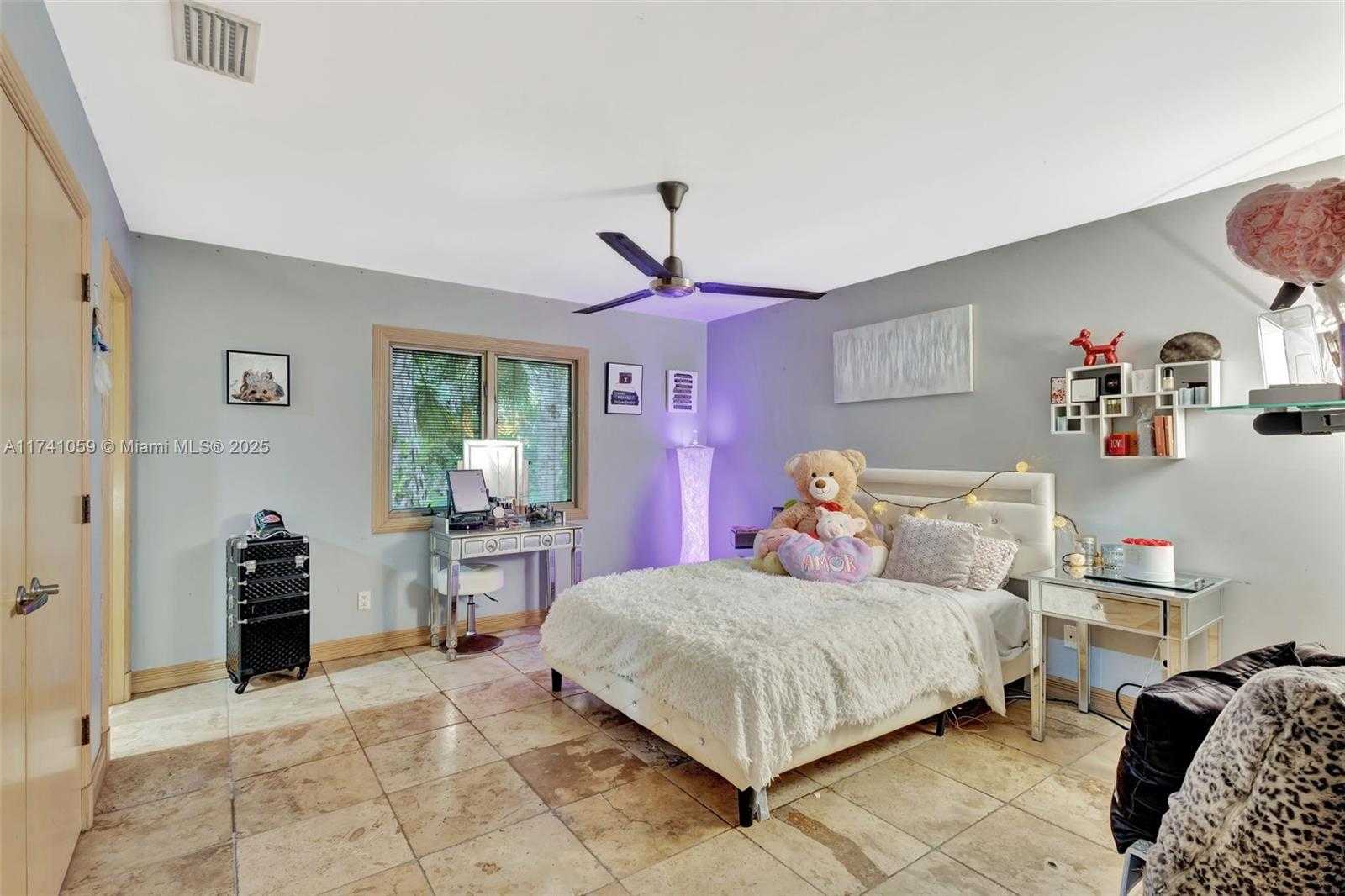 Small Image of 2400 NORTH WEST LAKERIDGE DR, Palm City Number 48