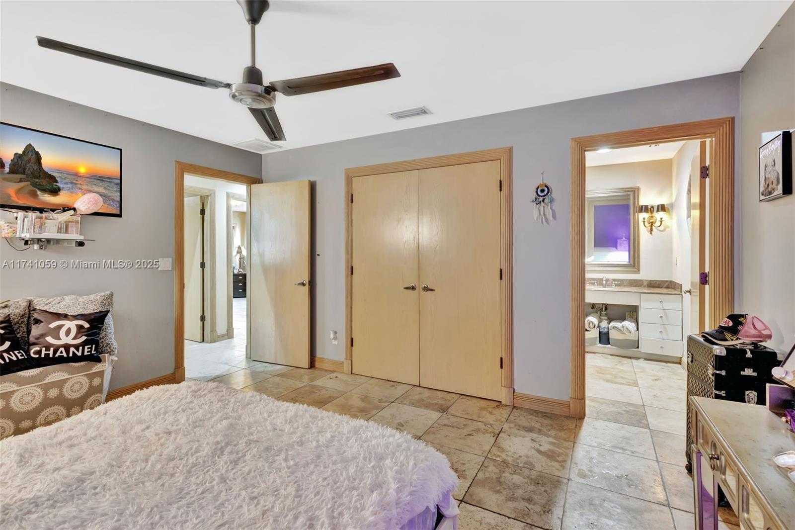 Small Image of 2400 NORTH WEST LAKERIDGE DR, Palm City Number 49