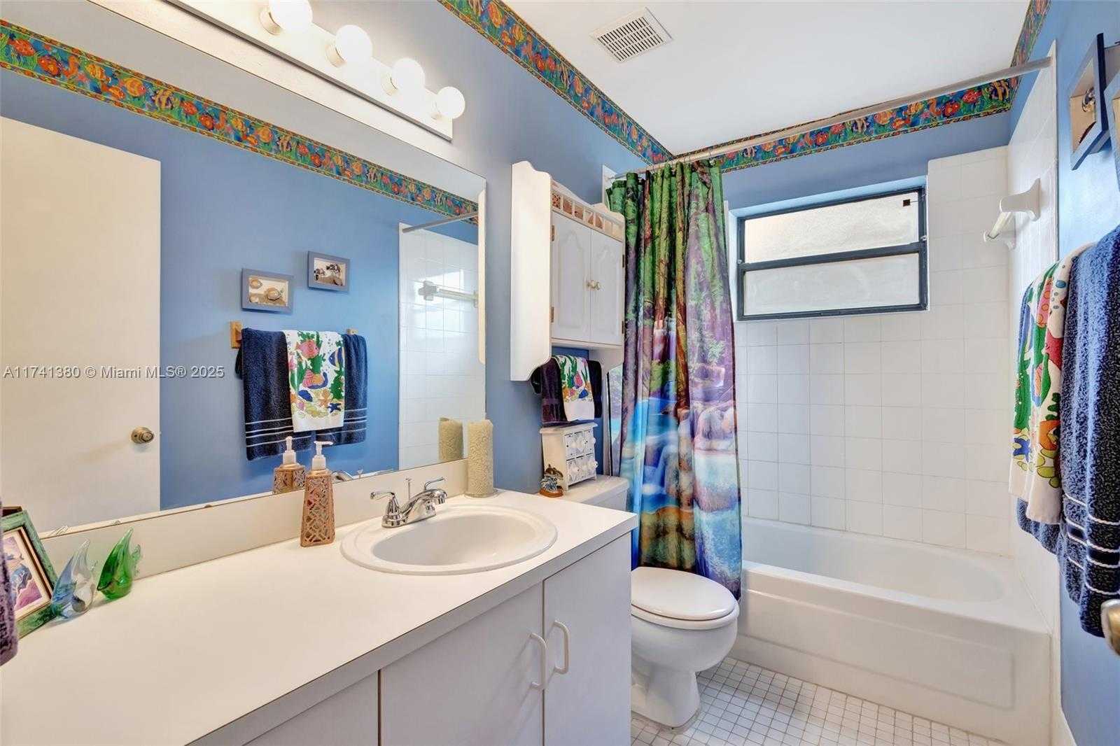 Small Image of 5911 EPSOM LN, Davie Number 26