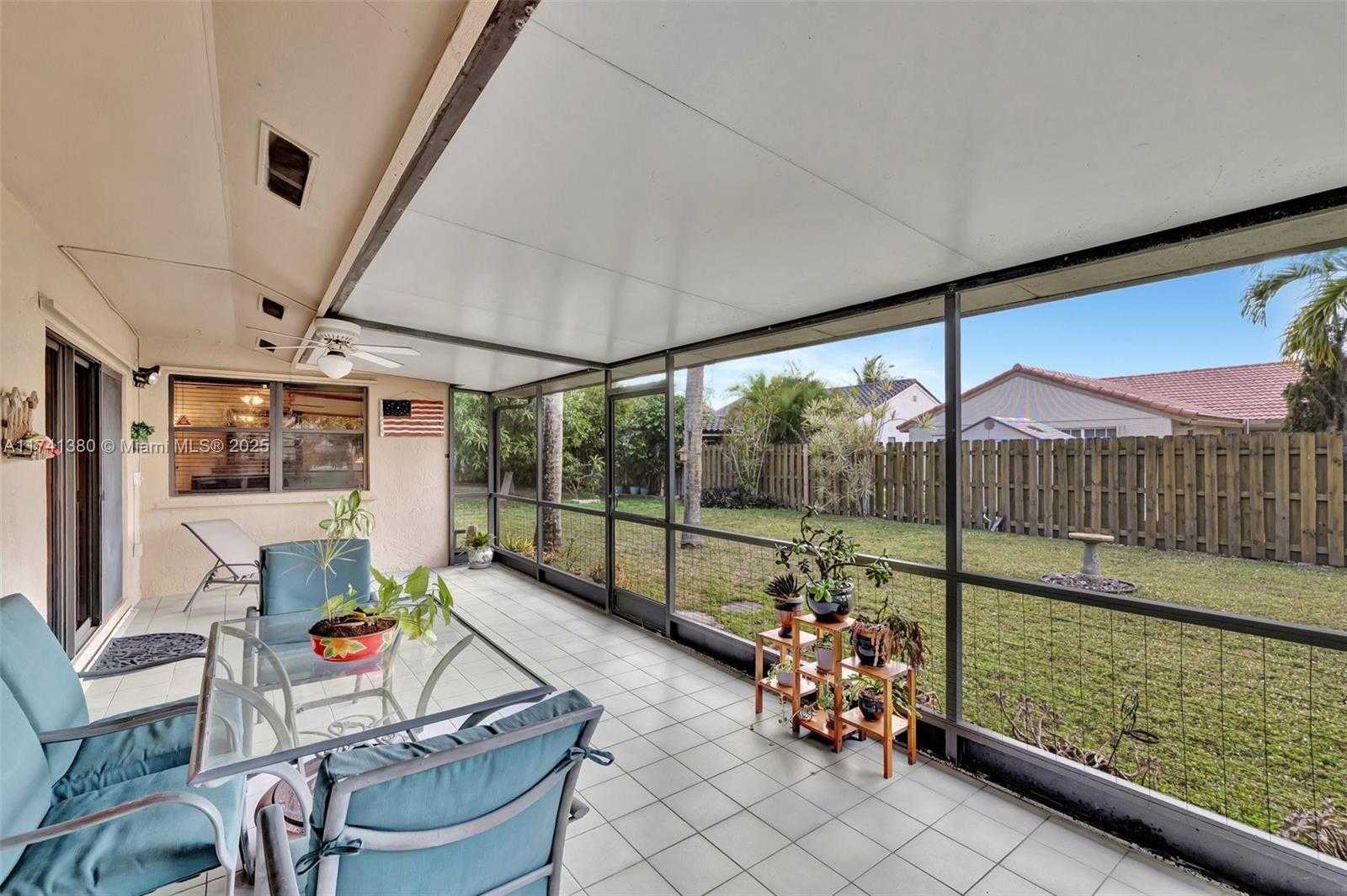 Small Image of 5911 EPSOM LN, Davie Number 31
