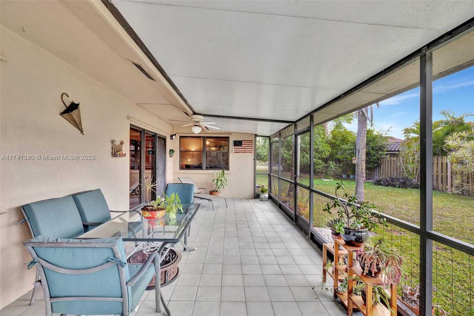 Small Image of 5911 EPSOM LN, Davie Number 33