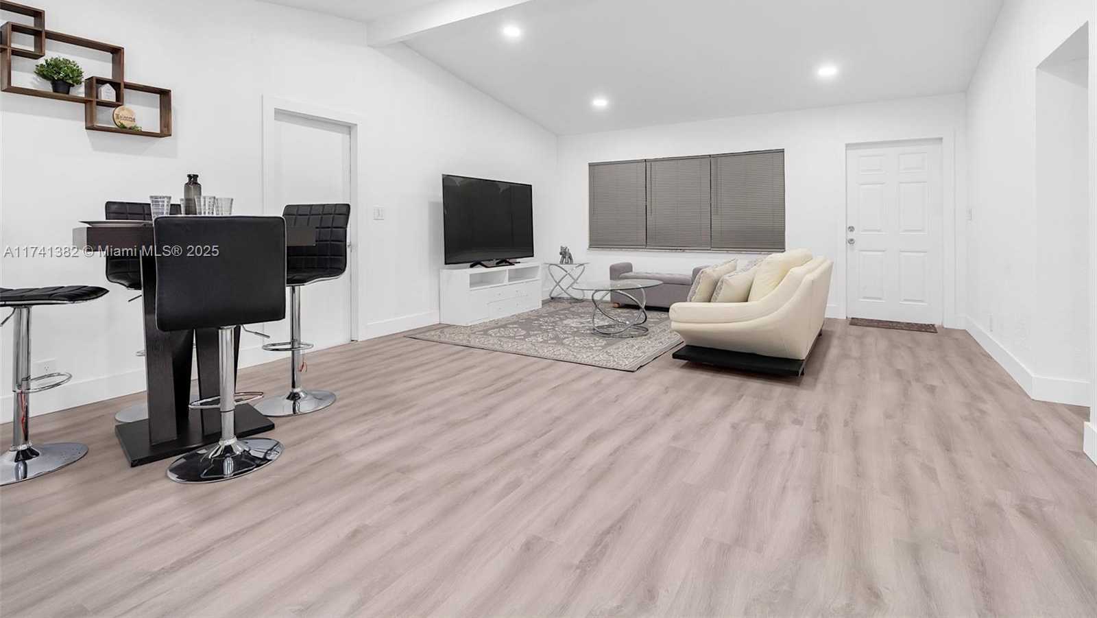 Small Image of 658 SOUTH WEST 1ST CT, Boynton Beach Number 10