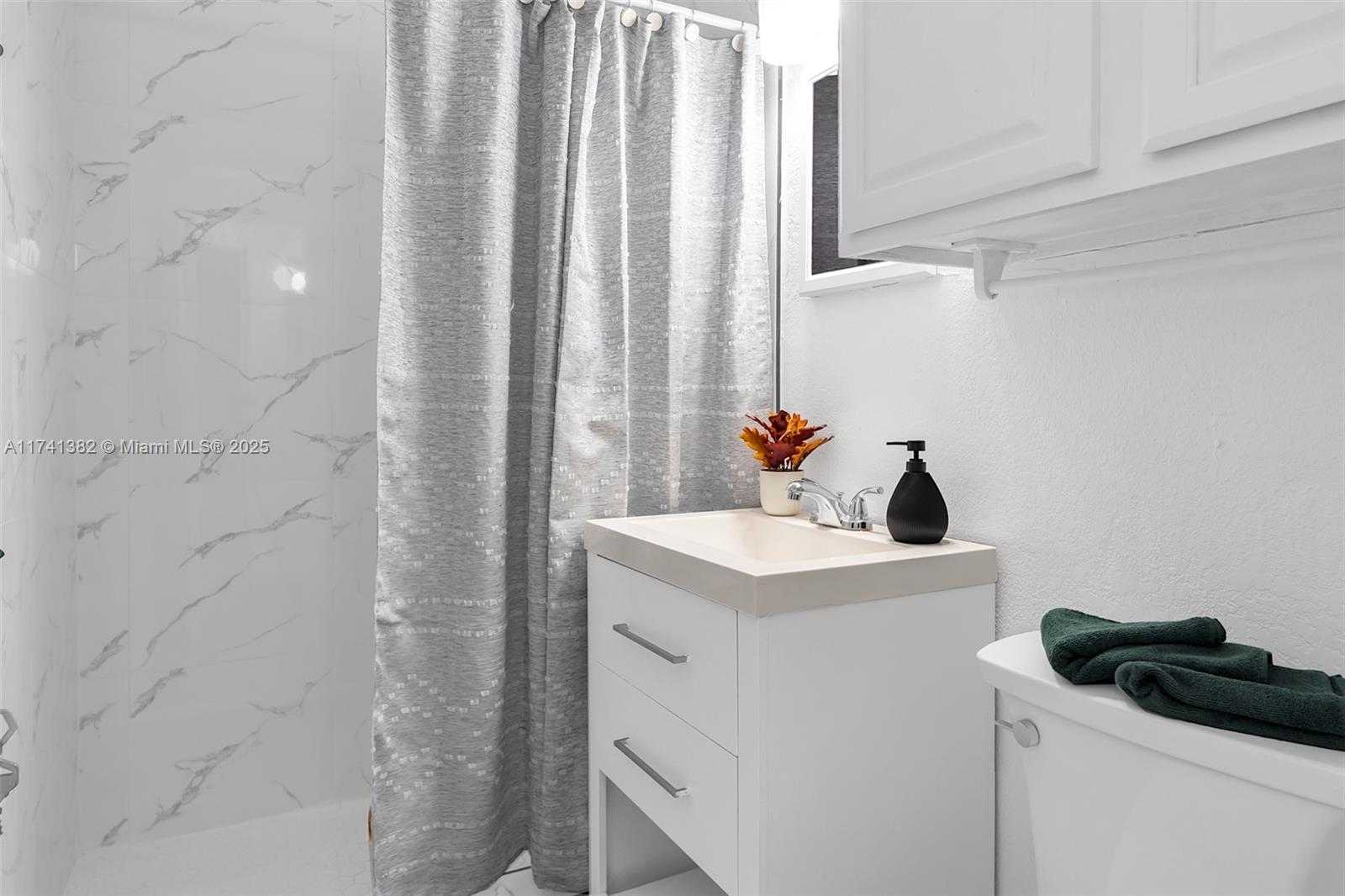 Small Image of 658 SOUTH WEST 1ST CT, Boynton Beach Number 28