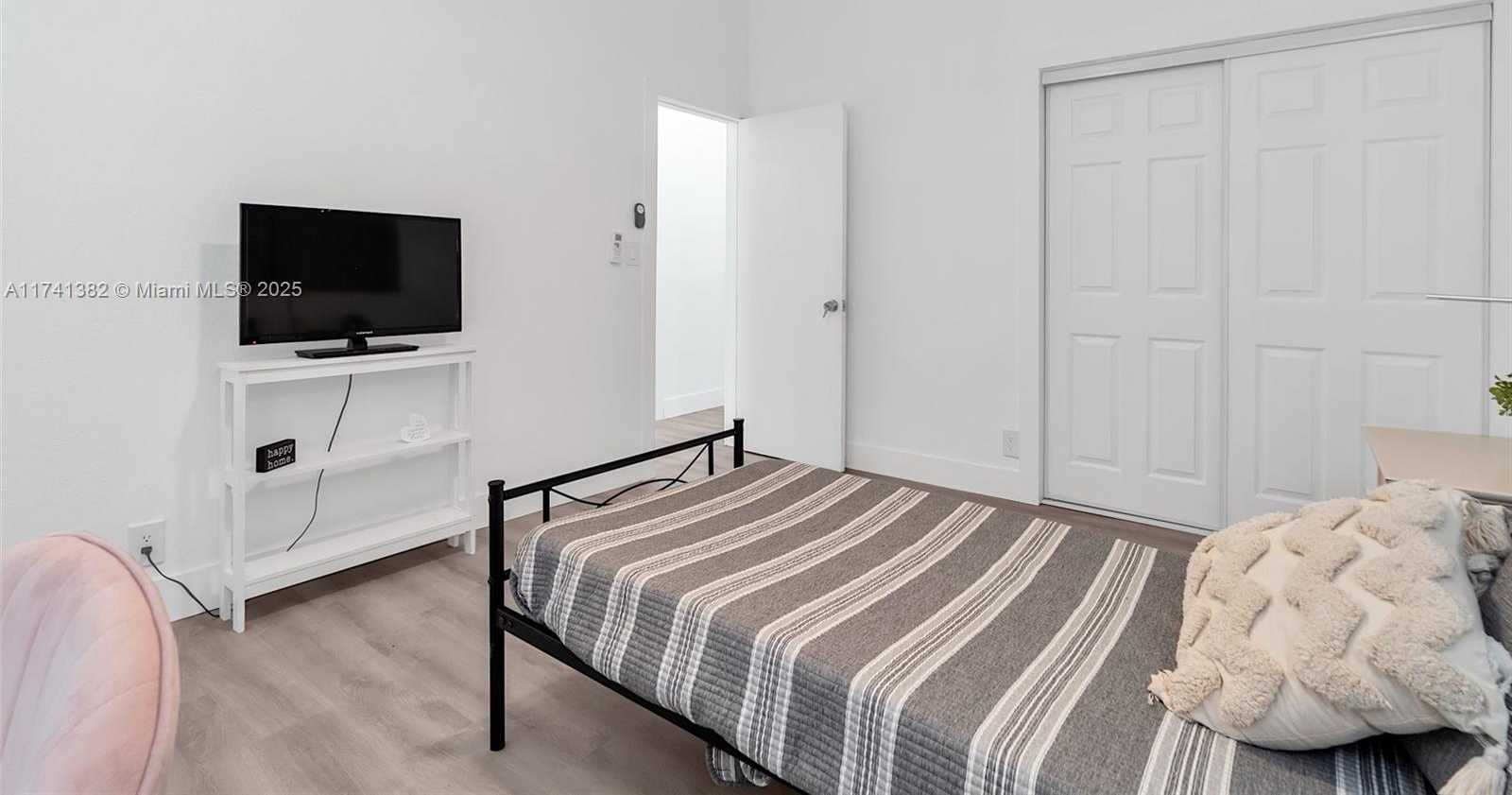 Small Image of 658 SOUTH WEST 1ST CT, Boynton Beach Number 30